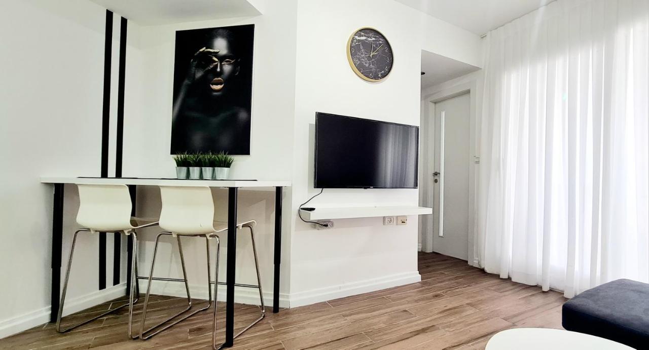 Go To Apartments In Leonardo 바트얌 외부 사진