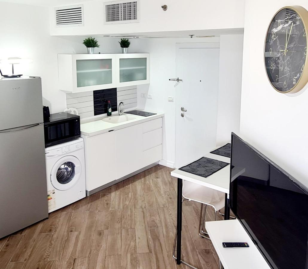 Go To Apartments In Leonardo 바트얌 외부 사진