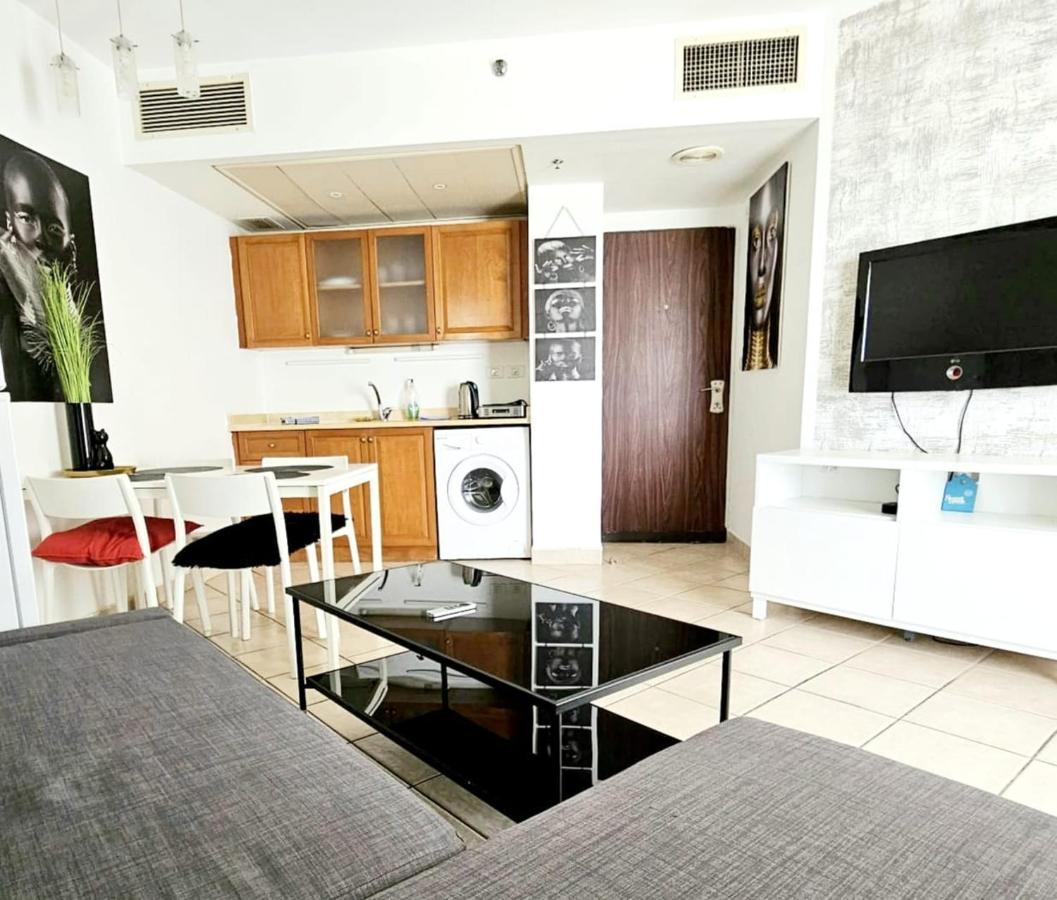 Go To Apartments In Leonardo 바트얌 외부 사진
