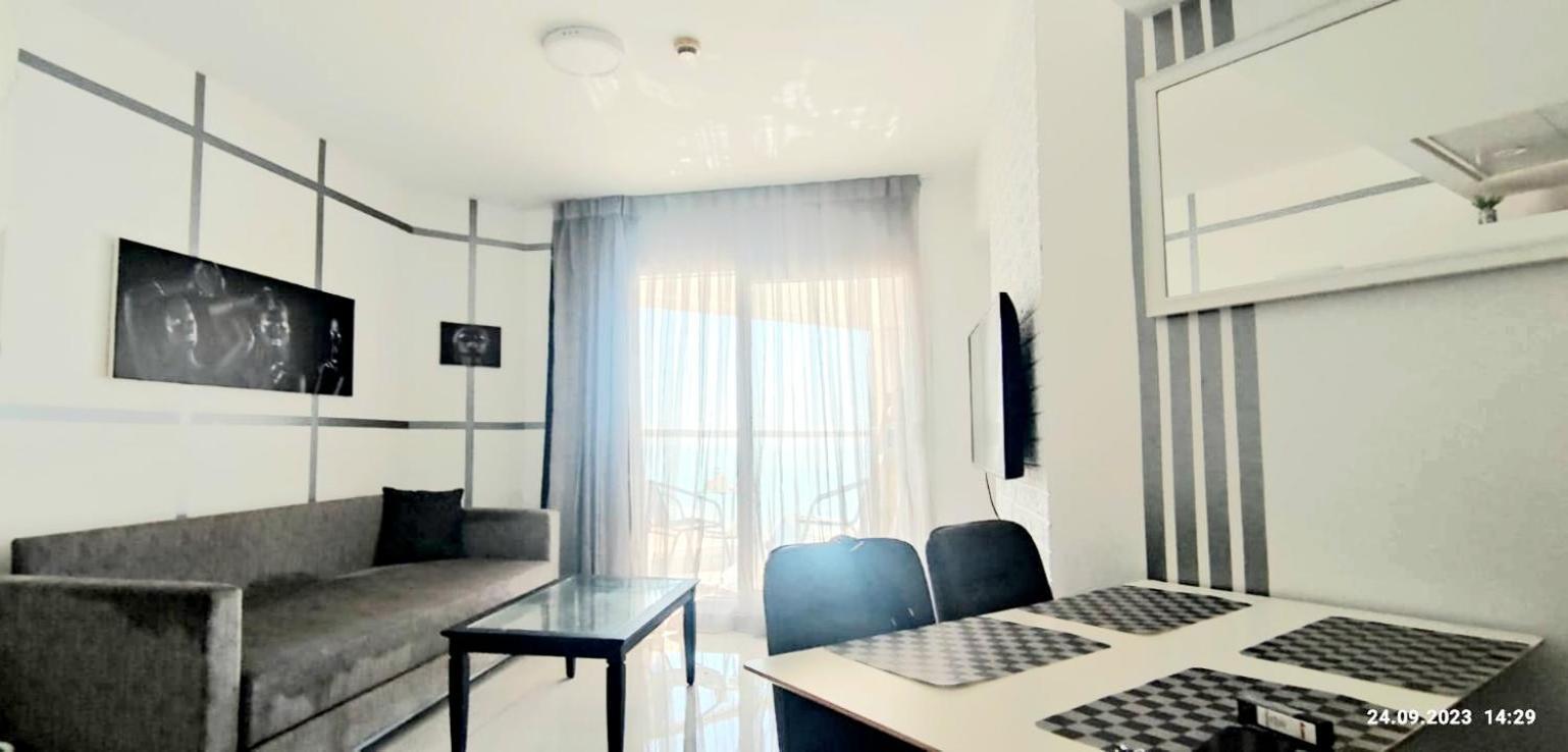Go To Apartments In Leonardo 바트얌 외부 사진