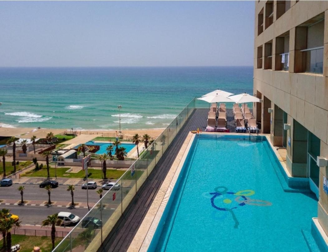 Go To Apartments In Leonardo 바트얌 외부 사진